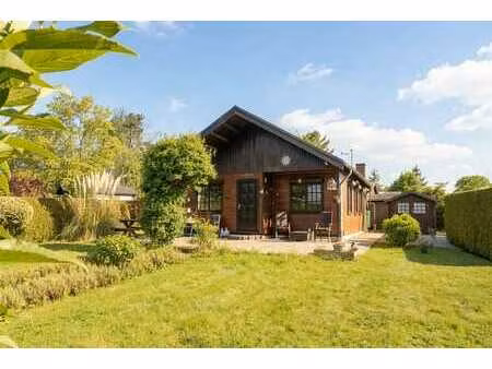 spacieux bungalow sur les hauteurs de resteigne !