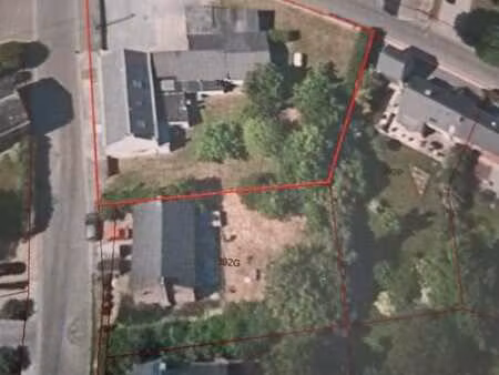 maison de commerce avec appartement sise à vedrin