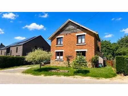 villa à rénover avec jardin et garage