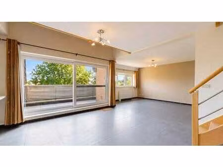 appartement duplex lumineux et confortable à chapelle