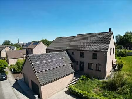 villa 3 façades de 2012 avec 4 chambres