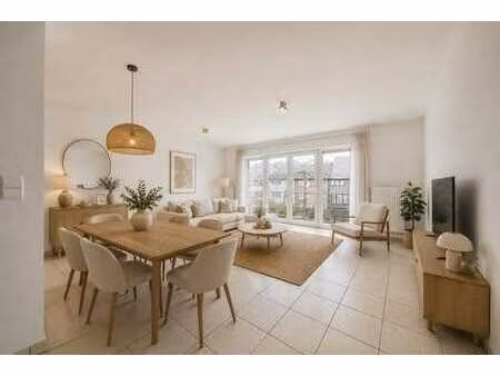 stembert - appartement 2 chambres avec dressing/bureau et ba