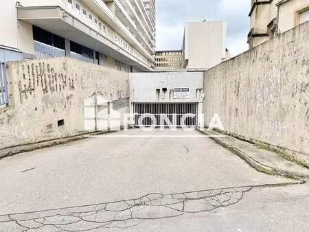 parking à louer