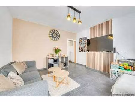 maison rénovée 3 chambres avec jardin à saint-nicolas