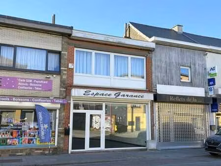 bonne maison mixte (commerce + habitation)