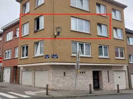 appartement 1 chambre aménagé en 2 - petite copropriété