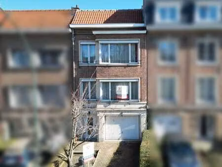 maison 3 chambres + bureau de ± 218m² avec jardin et garage