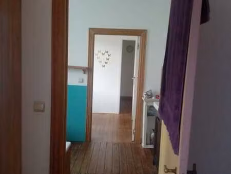 1 er étage à louer
