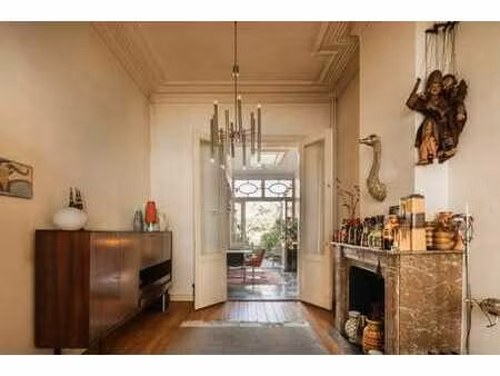 maison bourgeoise classique  très charmante