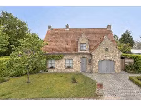 maison individuelle le long de la kasteleinweg à sint-kruis