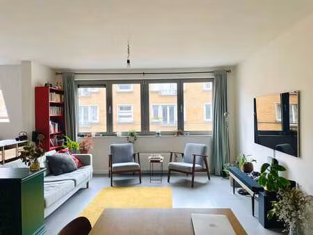 appartement non meublé de 2 chambres à molenbeek canal