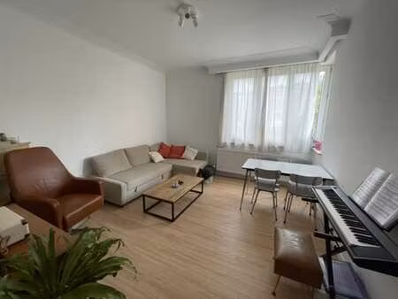 appartement 52m2 /1chambre +terrasse /quartier basilique