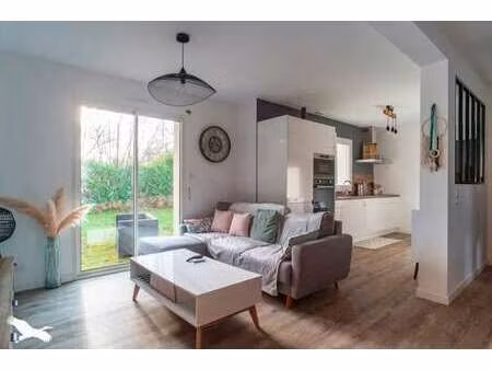 vente maison à gouesnach (29950) : à vendre / 70m² gouesnach