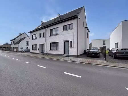 maison économe en énergie et parfaitement entretenue  avec j