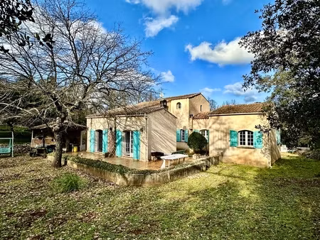 tourves – maison de charme de 160m2 avec garage de 23m2  cave et chalet sur 11 800 m² de t