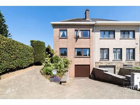 maison à vendre à tobie swalusstraat 45 sint-pieters-leeuw (rbw01546)
