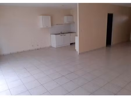 location maison 4 pièces 90 m² à arès (33740)