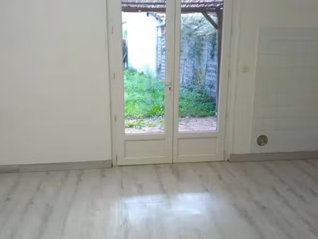 location maison 5 pièces 103 m² à saint-magne (33125)