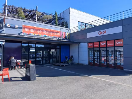 location locaux professionnels 298 m² à perigueux (24000)  2 900 €