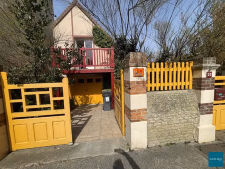 lion sur mer (maison 50m de la plage)