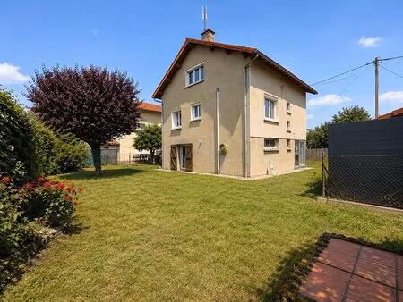 maison à rafraichir 3ch salle de jeux