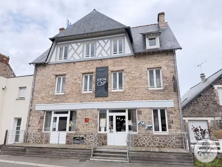 hôtel à plurien: murs + fonds de commerce