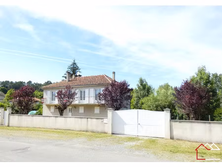 maison individuelle avec jardin – 99 m² – 3 chambres – ag