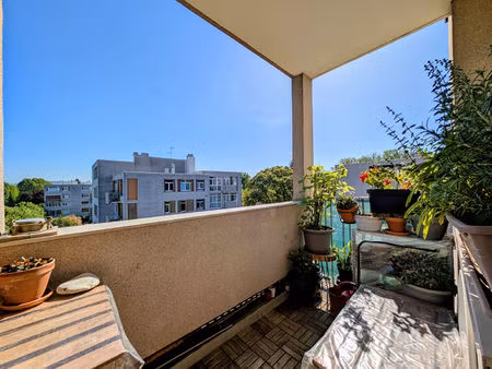 maisons-laffitte - appartement 3 pièces de 56m² avec balcon + cave en sous-sol.