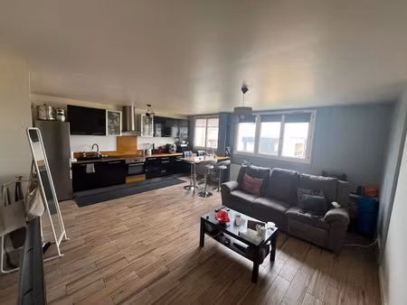 vente appartement 2 pièces 48.33 m² à combs-la-ville (77380)  149 900 €