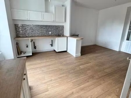 t3 / 61m² / trappes (ligne n)