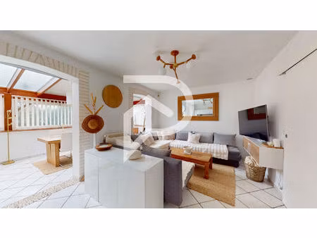 a vendre maison aux mureaux de 6 pièces 92 m2 (145m² au sol)