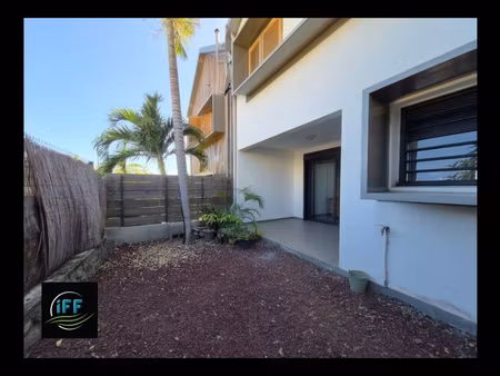 appartement duplex t4 avec varangue et jardin à la possessio