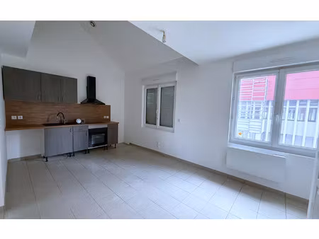 location appartement  m² t-3 à tergnier  480 €