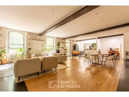 triplex avec jardin et stationnement