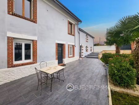 coup de cœur assuré à bouleurs : superbe maison familiale de 250m² avec jardin à la locati