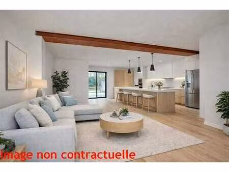 grande maison pouvant être vendue en clé sur porte