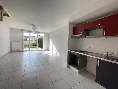 maison t3 récente avec un jardin + un garage de 29 m2