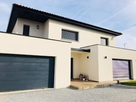 maison t5 de 200 m2 à vendre 31270 cugnaux
