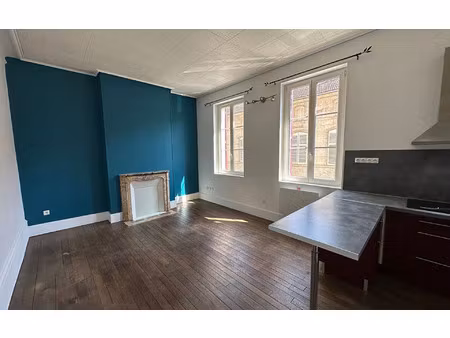 location appartement  m² t-1 à bar-le-duc  450 €