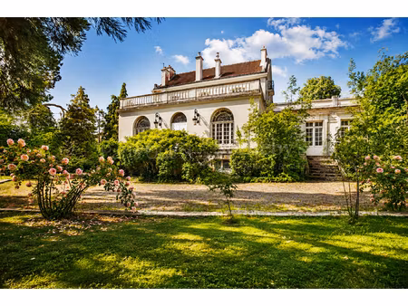 vente hôtel particulier 10 pièces 545 m² à la celle-saint-cloud (78170)  1 590 000 €