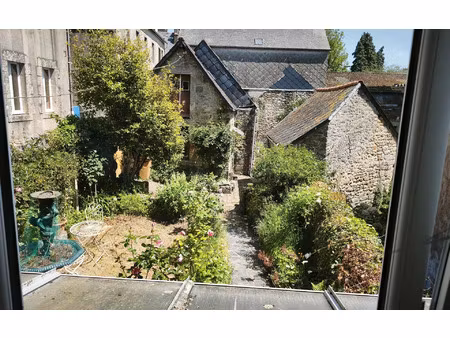 maison rostrenen 169.4 m² t-4 à vendre  180 200 €