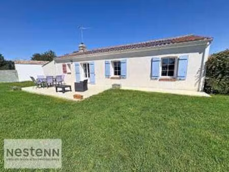 vente maison piscine à saint-urbain (85230) : à vendre piscine / 91m² saint-urbain