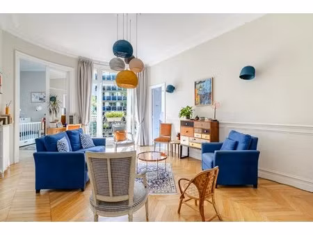 paris 17eme- pereire- charmant 6 pieces 4 chambres traversant avec balcon