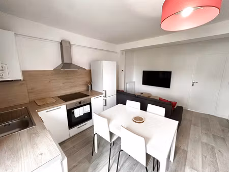 location appartement 2 pièces 40 m² à reims (51100)