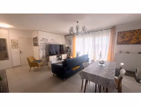 appartement 3 pièces à vendre à trets avec vue sur sainte victoire