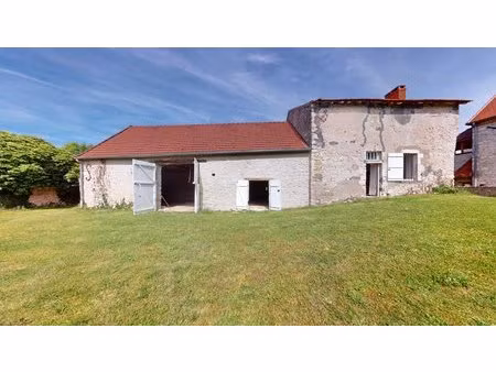 maison à rénover avec grange  écurie et terrain