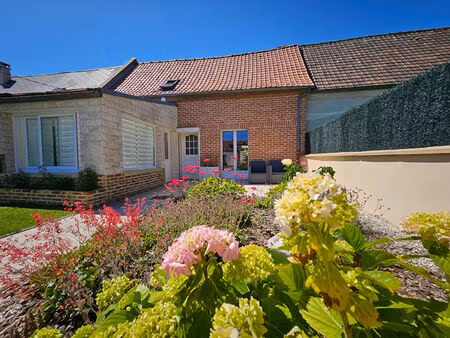 coup de coeur à flesselles ? maison familiale 5 pièces de 119 m² avec extérieurs aménagés