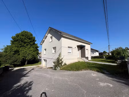 maison 6 pièce(s) 176.13 m2