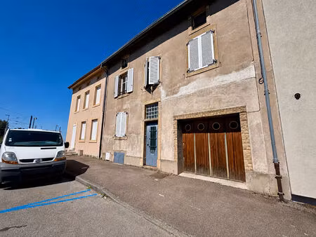 maison f5 à deux pas de la gare d'uckange   jardin  terrasse et garages