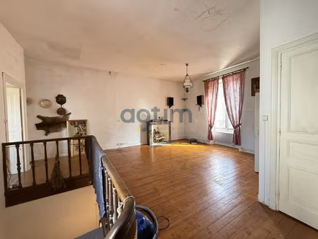 appartement à rénover en plein centre-ville de luçon  offran